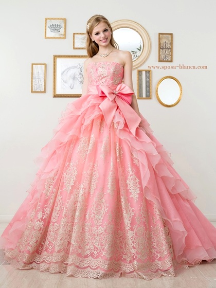 落ち着きのあるサーモンピンクのカラードレス - カラードレス 